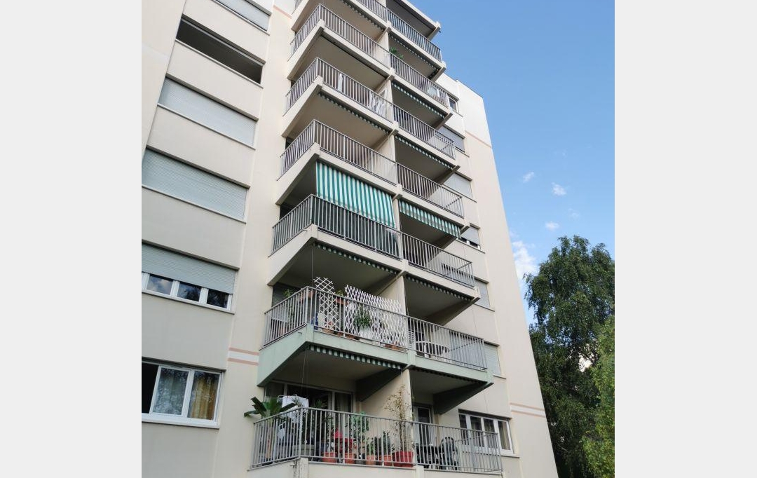 Annonces TLYON : Apartment | SAINTE-FOY-LES-LYON (69110) | 61 m2 | 189 000 € 